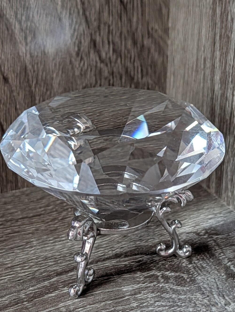 Crystal Faceted Diamond Accent on Silver Metal Stand